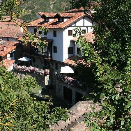 Apartamentos Casa De La Abuela Potes Bagian luar foto