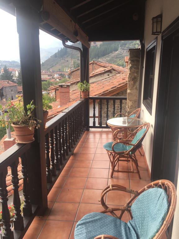 Apartamentos Casa De La Abuela Potes Bagian luar foto